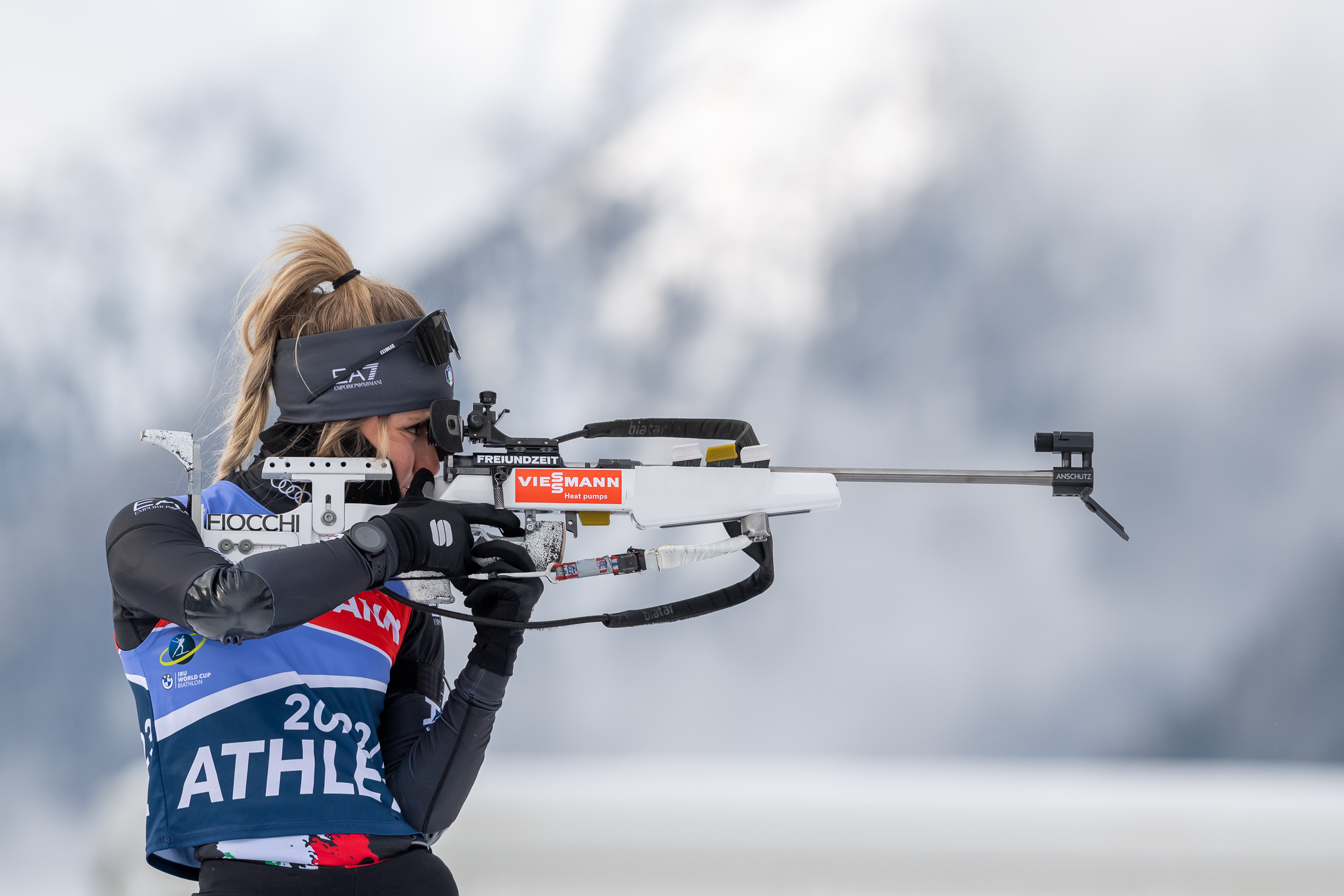 BIATHLON. ITALY WINS GOLD MEDAL IN OBERHOF